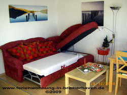 Wohn- / Esszimmer in der Nordsee-Ferienwohnung in Bremerhaven - www.ferienwohnung-in-bremerhaven.de